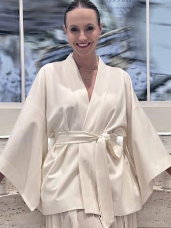 Ivory kimono, face view -silk lining, minimalist